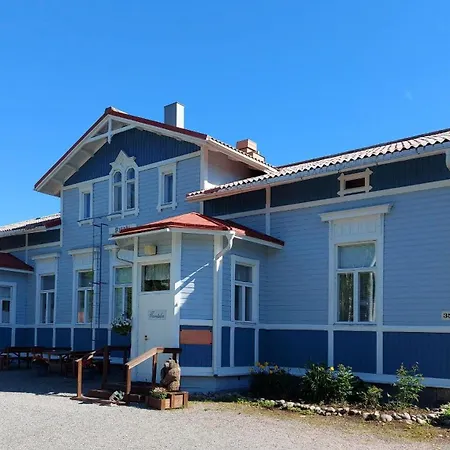 Idyllinen Rajaniemen Pappila Kutsuu! Hotel Virrat